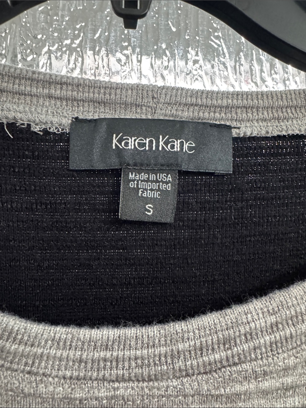 Minimal Ribbed Crewneck Sweater - Picture 6 of 8
